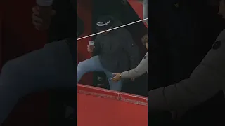 سدد الكرة نحوا المرمى لكنها إختارت طريقها 