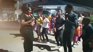 Wueh Wueh Ona Vile Kuliwaka Moto Hukuu 