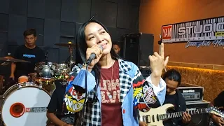 Download TRAUMA - COVER OM LARISTA MUSIC VOC. NETTY ALENA MP3