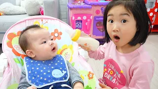Boram Learns to Take Care of Her Baby Brother👶