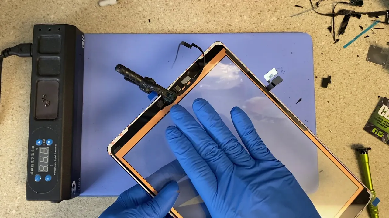 Official iPad 3 Screen/Digitizer Replacement & Instructions
