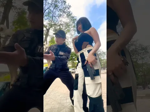 Money Heist vs Police 35 #moneyheist #parkour #police #escape #shorts #gonow