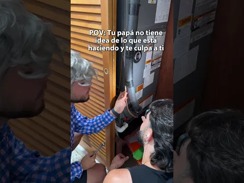 Tu papá cuando le alumbras