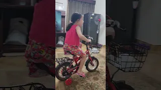 هى بتعرف تسوق ولا حظ دندنها