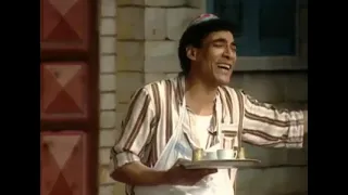 من قبل لوم العوازل كان السلام بالايد دندنها