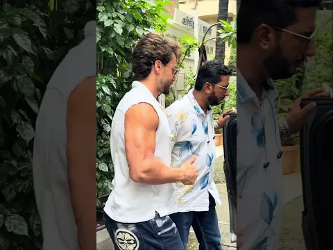 Tiger Shroff Snapped At Salon In Bandra