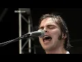 Supergrass - Alright (Live at Glastonbury 2004)