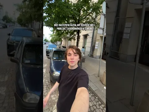 Ten Opel w centrum Warszawy, skrywa tajemnicę i budzi kontrowersje