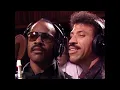Download Lagu WE ARE THE WORLD USA for África  ¿Es Normal que después de 40 años me salten las lágrimas?
