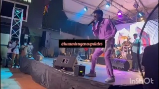kuami eugenes full stage performance at his hero concert with legendary a b crentsil