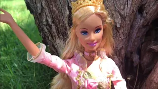 Download Barbie Movie Dolls Anneliese and Erika MP3