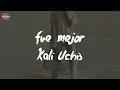 Kali Uchis - fue mejor (feat. SZA) (Lyric Video)