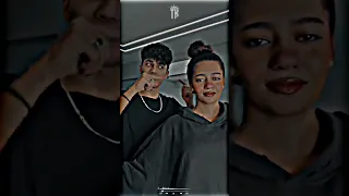 كل الحلوين ولا شغلوني بس انت شغلت لي عيوني  كل الحلوين ولا شغلوني بس انت شغلت لي عيوني