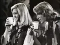 Download Lagu Olivia Newton-John \u0026 Andy Gibb - I Can't Help It