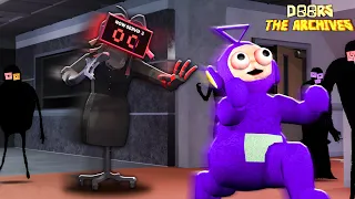 ESCAPE FROM DOORS ARCHIVES! | Tinky Winky Plays: Roblox Doors New Update