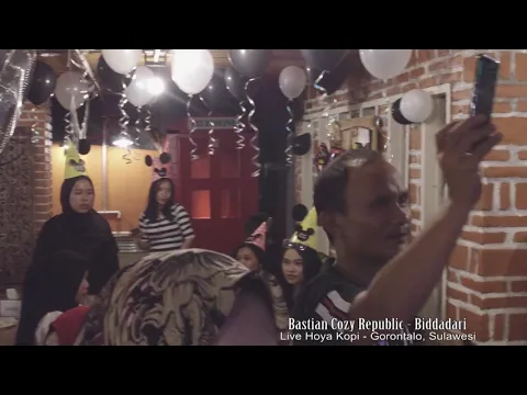 Download MP3 Bastian Cozy Republic - Bidadari (Live Hoya Kopi - Gorontalo)