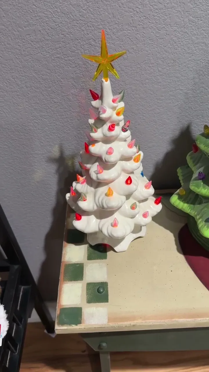 Ceramic Christmas Tree Light
