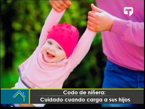Codo de niñera Cuidado cuando carga a sus hijos