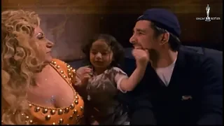 هتموت من الضحك مع كريم عبد العزيز وبنت السباعي وسامية وهما بيتفرجوا علي المصارعة 