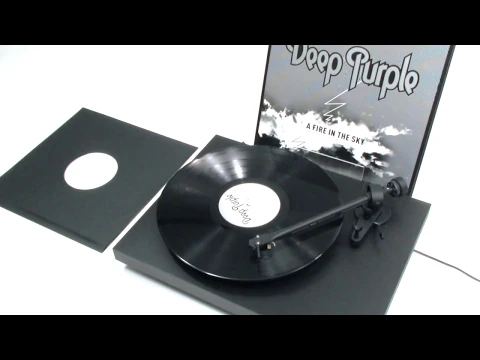 Download MP3 Deep Purple - Smoke On The Water (Official Vinyl Video)