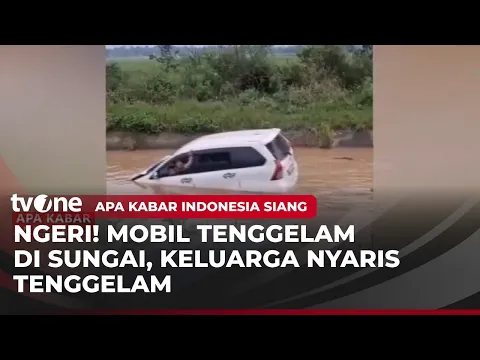 Detik-detik Mobil Tenggelam Terekam Kamera Amatir, Penumpang Panik Minta Tolong!