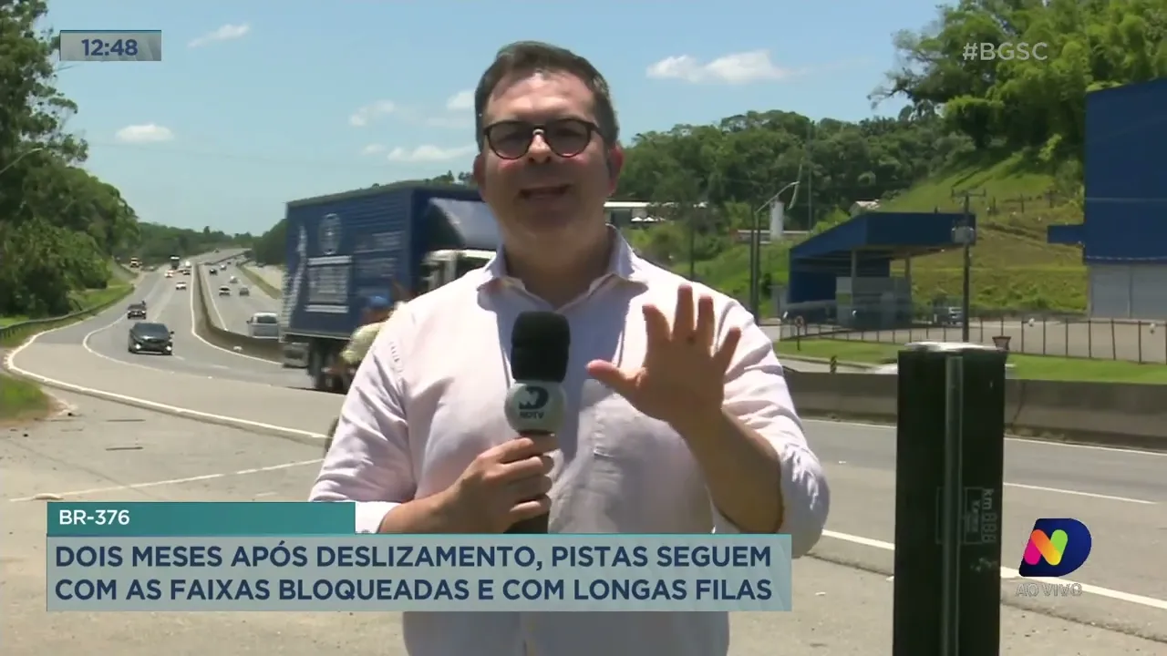 Dois meses após deslizamento, pistas seguem com as faixas bloqueadas e com longas filas na BR-376