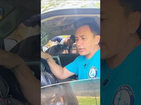 Le quedó apretado🤣🤣