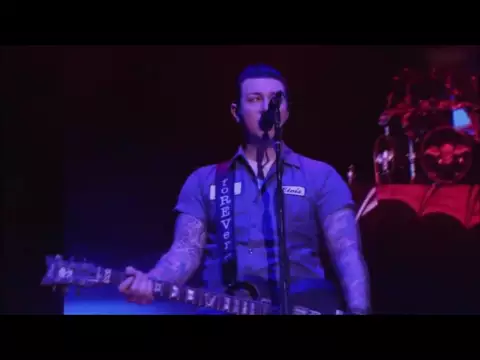 Download MP3 AVENGED SEVENFOLD - A LITTLE PIECE OF HEAVEN (LIVE 2014)