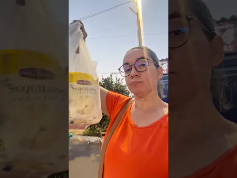 Compra o pães para o café da tarde