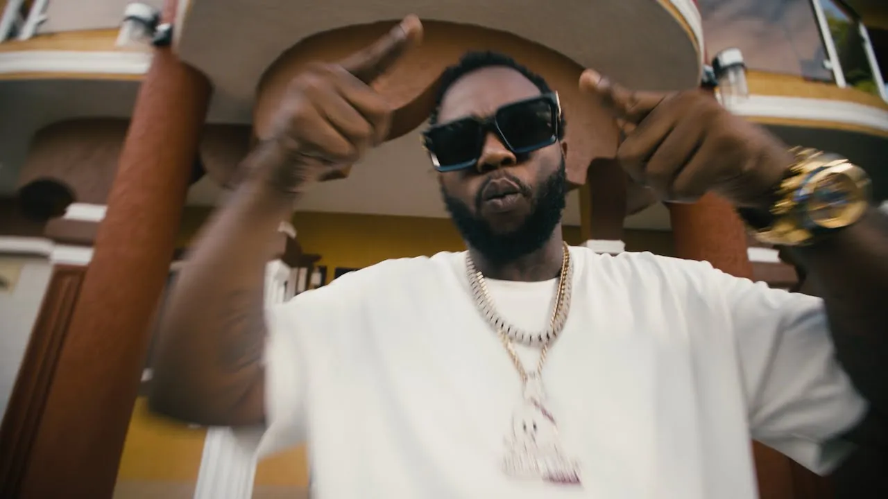 Teejay - Never Complain (ft. Masicka) [Official Music Video]