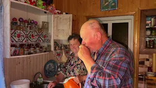 Off Grid And 83 How This Ukrainian Couple Lives In Peace And Simplicity In The Carpathians 