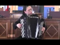 Download Lagu Tian Jianan, bayan (chromatic accordion)