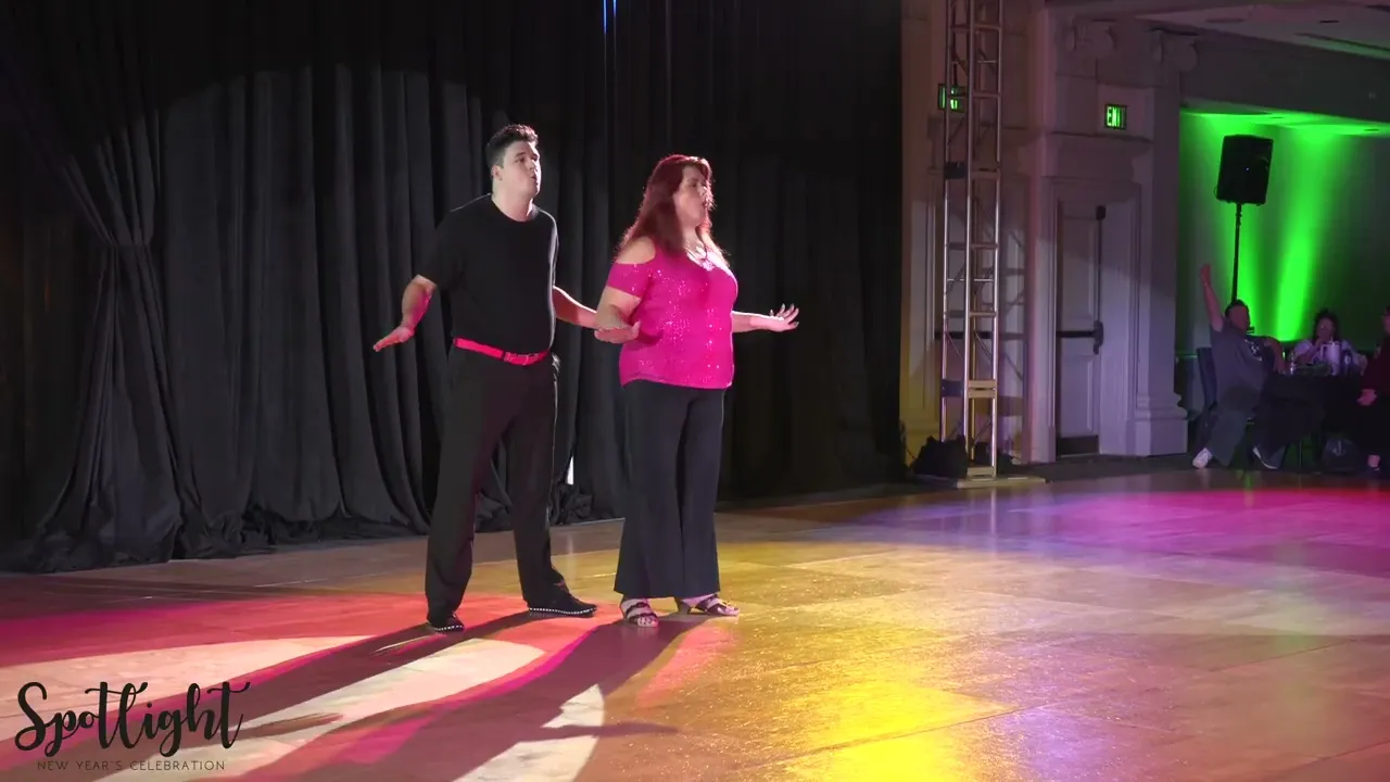 Spotlight New Year's Celebration 2025/2026 Pro Am Novice Routine Amy Izzo with Bradley Wendt