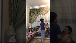 مريم مكرم بتمتع ولادها 