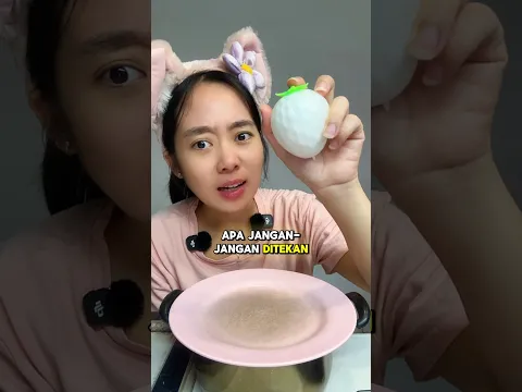 KATANYA SQUISHY STRAWBERRY INI BISA BERUBAH WARNA TAPI KOK PUNYAKU …