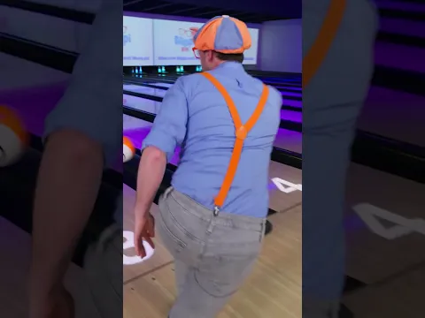 Blippi and Meekah go BOWLING!!! 🎳 #bowling #blippi #meekah