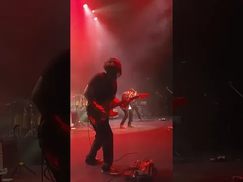 KURT- Está Guerra entre tu y yo (En Vivo)