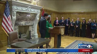 Governor signs executive order creating Natural State Initiative