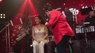 Download Tito Nieves \u0026 Daniela Darcourt - De Mí Enamórate (En Vivo) MP3