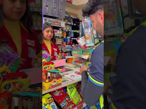 Si a tu compa le pasa de todo🙃,ya puede retirar efectivo de @mercadopago.mex en cualquier OXXO😎🤑