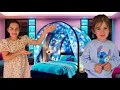 Download Lagu JE CONSTRUIT UNE CABANE EN COUVERTURE POUR ROSE !