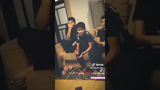 اغنيه ضليت اشيل هموم ماشفت طعم نوم بصوت طفل روعه  دندنها