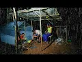 Bertahan hidup di hutan -di guyur hujan siang dan malam -masak dan makan enak hasil tangkapan-asmr