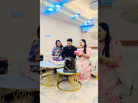 রাকিব বিদেশ থেকে পরিবারের জন্য ১ লাকিজ চকলেট আনলো #bornahossain #teamrakibhossain #viralshorts