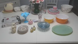 A vintage Goodwill Salvation Army charitable thrift stores Melbourne Fl