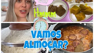 PREPARANDO ALMOÇO