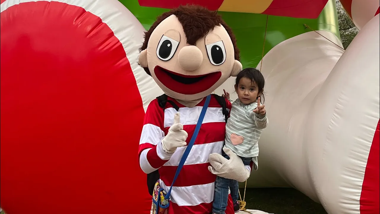Haci festejan los Regios La Navidad en Monterrey 🎄⛄️🎅