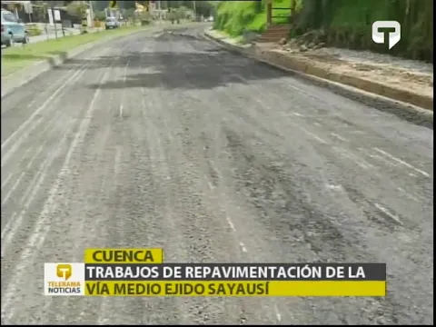Trabajos de repavimentación de la vía Medio Ejido Sayausí