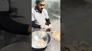 الحمد لله طلع مايعرف عربي 