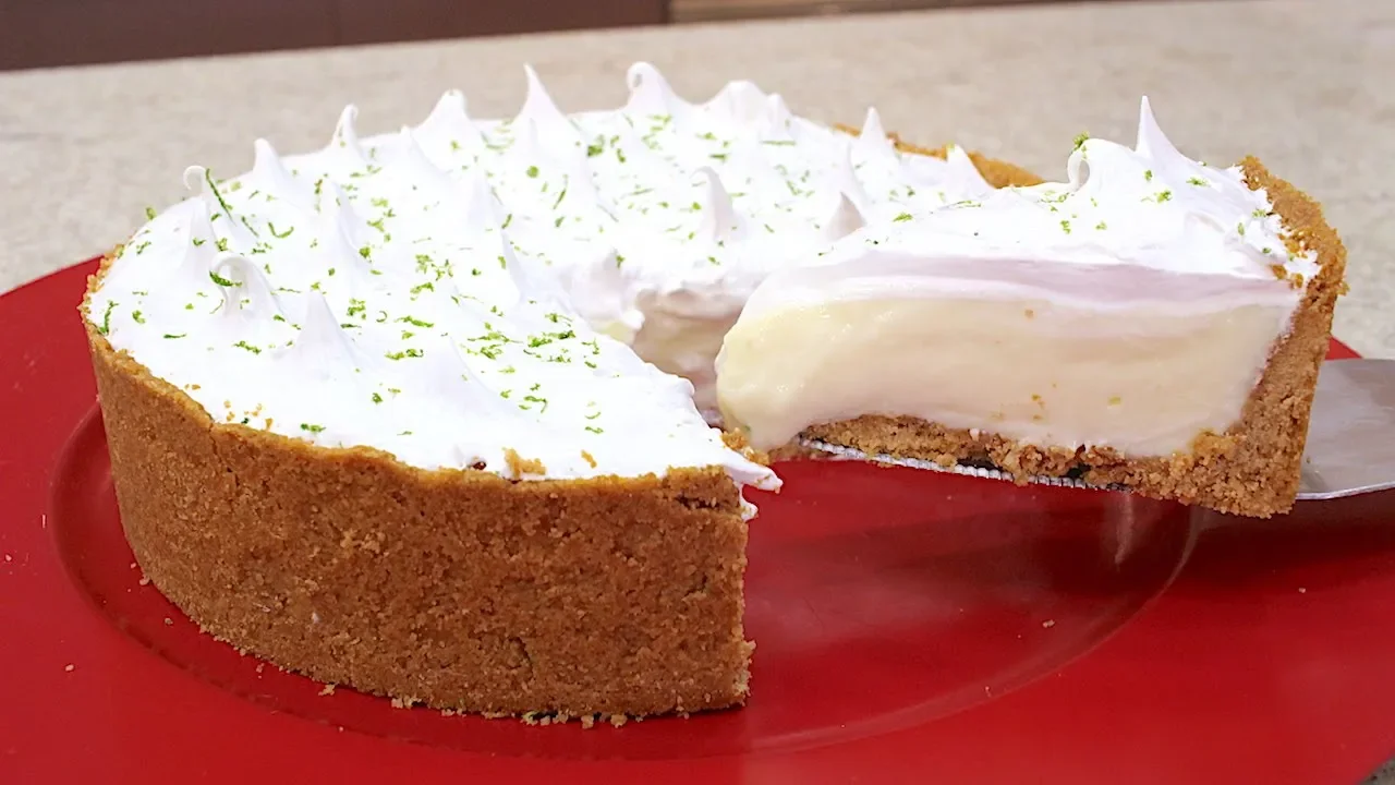 Não faça TORTA ALEMÃ antes de ver essa receita rápida e fácil, essa TORTA ALEMÃ não vai gema e é sup. 
